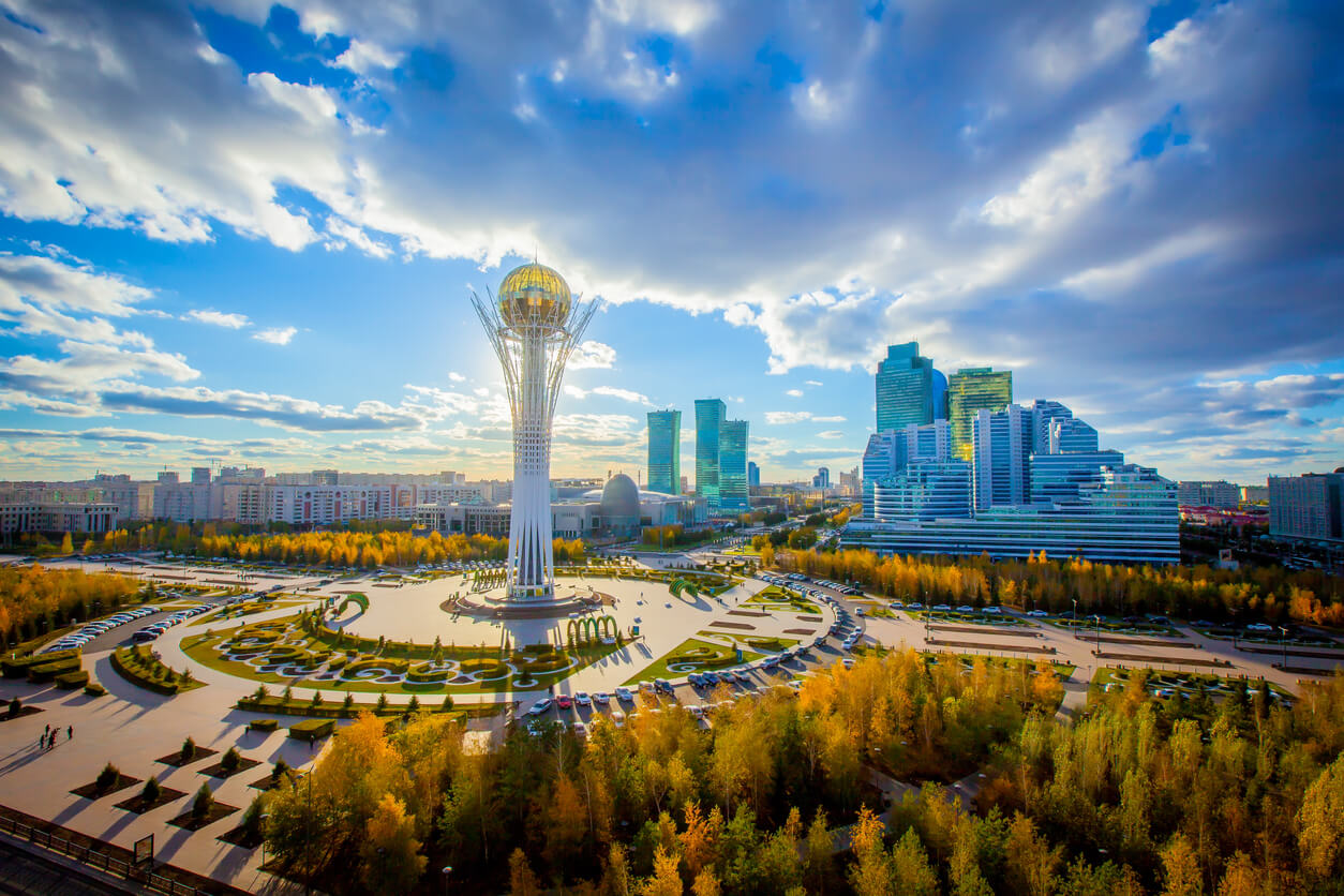 Nur-Sultan (Astana) : Nur-Sultan (Astana) :