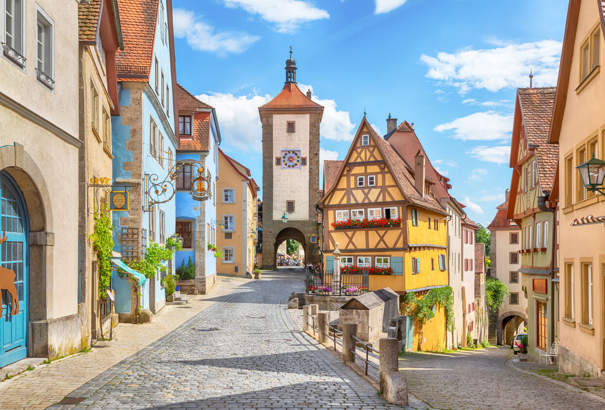 Baviera : Ville médiévale de Rothenburg ob der Tauber en Bavière Baviera : Ville médiévale de Rothenburg ob der Tauber en Bavière