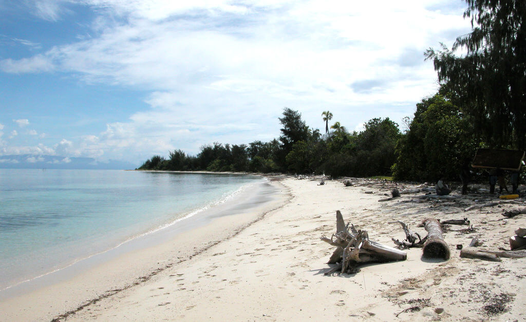Biak :  Biak :