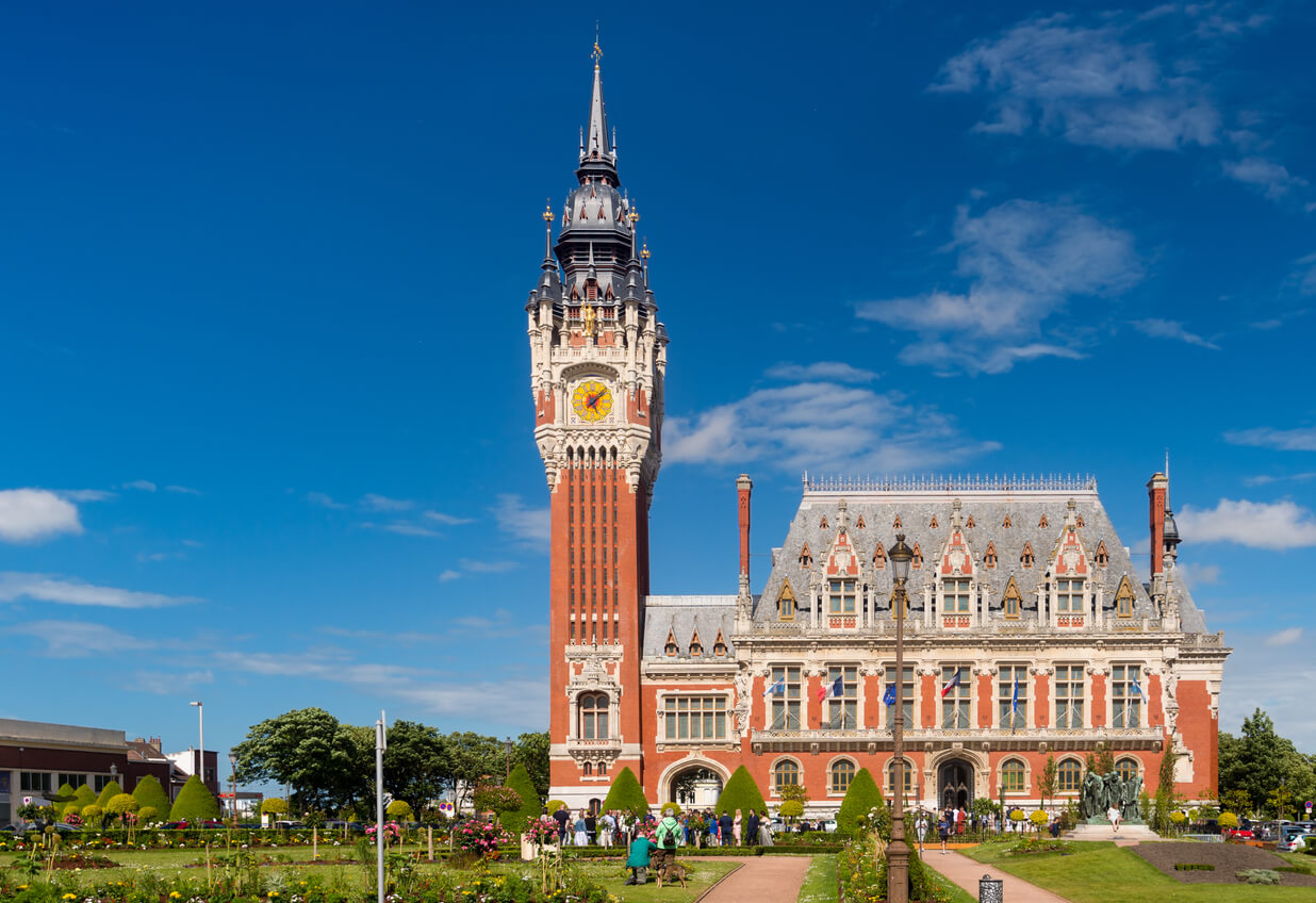 Calais : l’hôtel de ville de Calais Calais : l’hôtel de ville de Calais