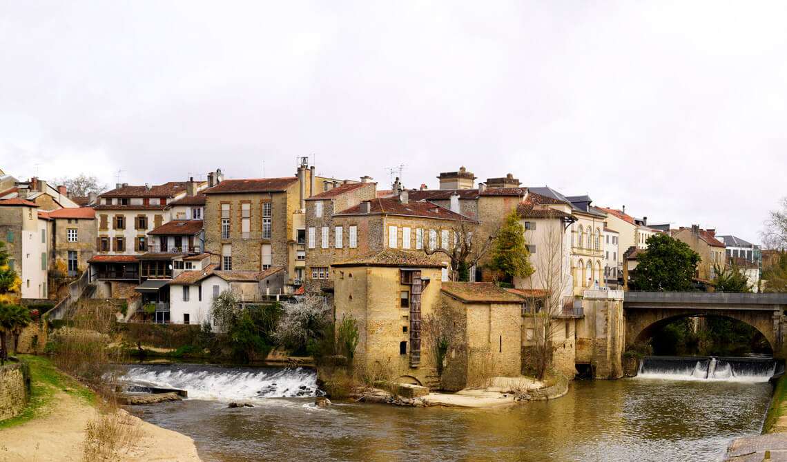 Mont-de-Marsan : Mont-de-Marsan :