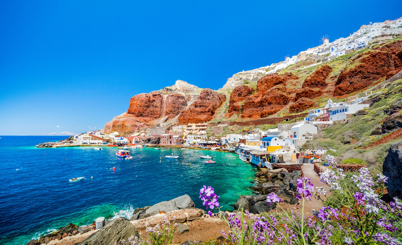 Romantic Getaways: Editor’s Picks from the Haute Retreats Team 6 Dove e Quando Andare a Santorini per Avere un Clima Piacevole? - Dove e Quando